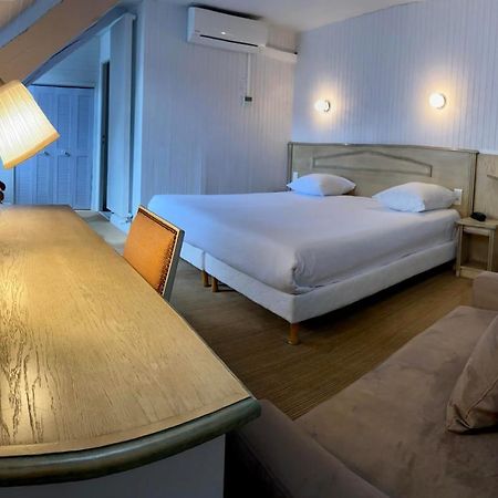 Hotel Le Roncevaux Pau Ngoại thất bức ảnh